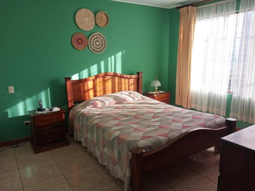 Hotel Las Brumas Cartago Buitenkant foto