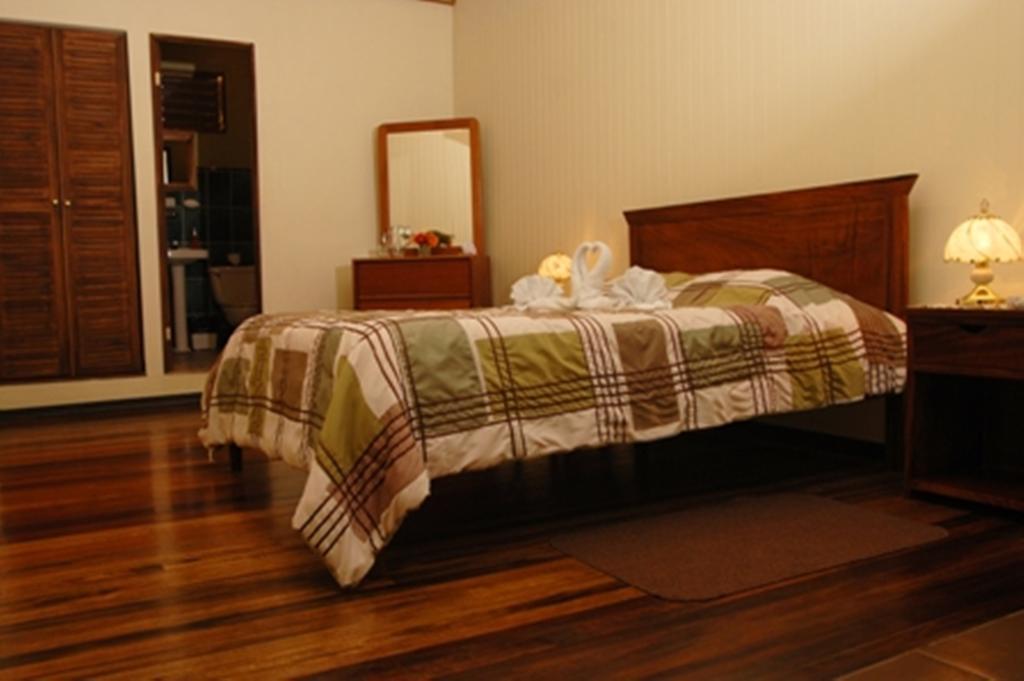 Hotel Las Brumas Cartago Kamer foto
