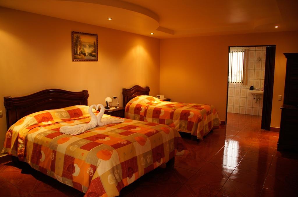 Hotel Las Brumas Cartago Kamer foto