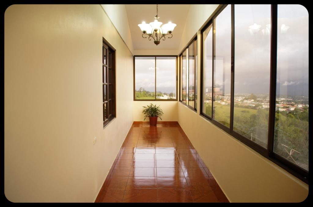 Hotel Las Brumas Cartago Kamer foto