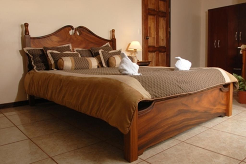 Hotel Las Brumas Cartago Kamer foto