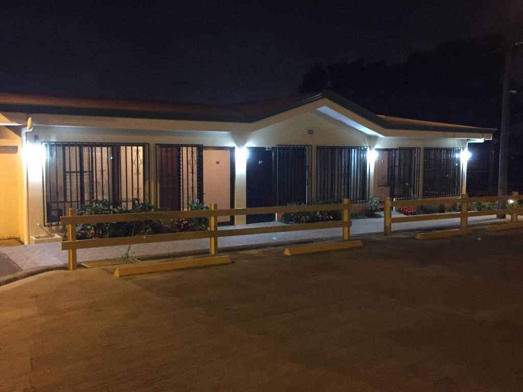 Hotel Las Brumas Cartago Buitenkant foto