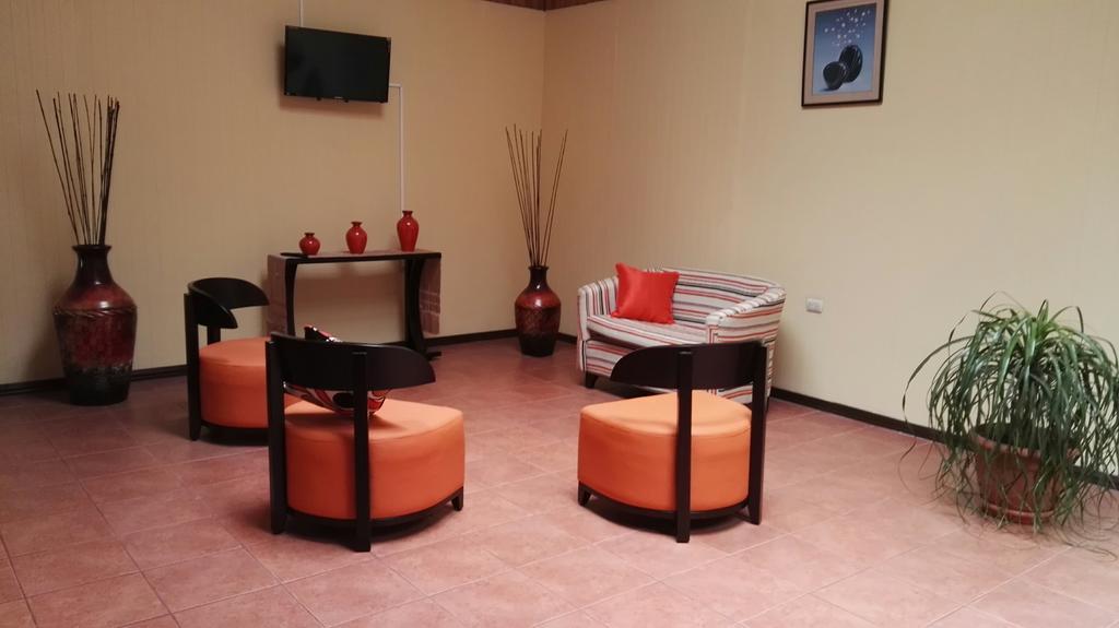 Hotel Las Brumas Cartago Buitenkant foto