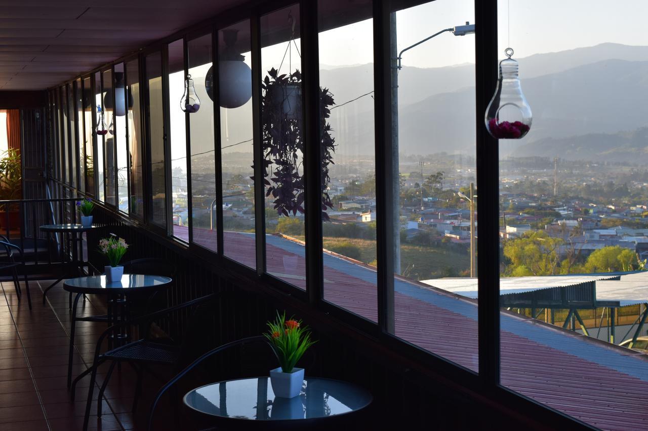 Hotel Las Brumas Cartago Buitenkant foto