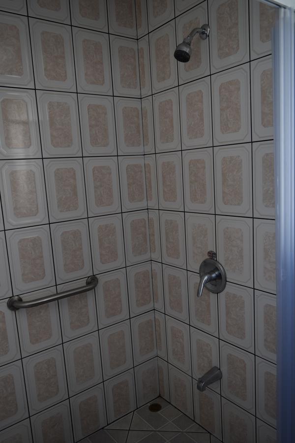 Hotel Las Brumas Cartago Buitenkant foto